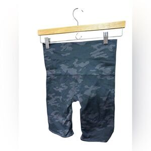 Spanx shorts medium camo